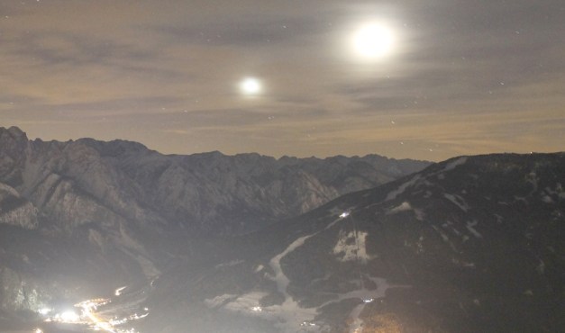 الطارق نيبيرو NIBIRU PLANET X D