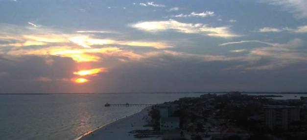 1926741_947943681917026_272117533441781341_n