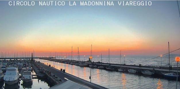 988898_924741847570543_5144749146957993370_n