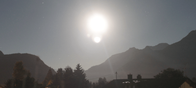 الشمس والطارق