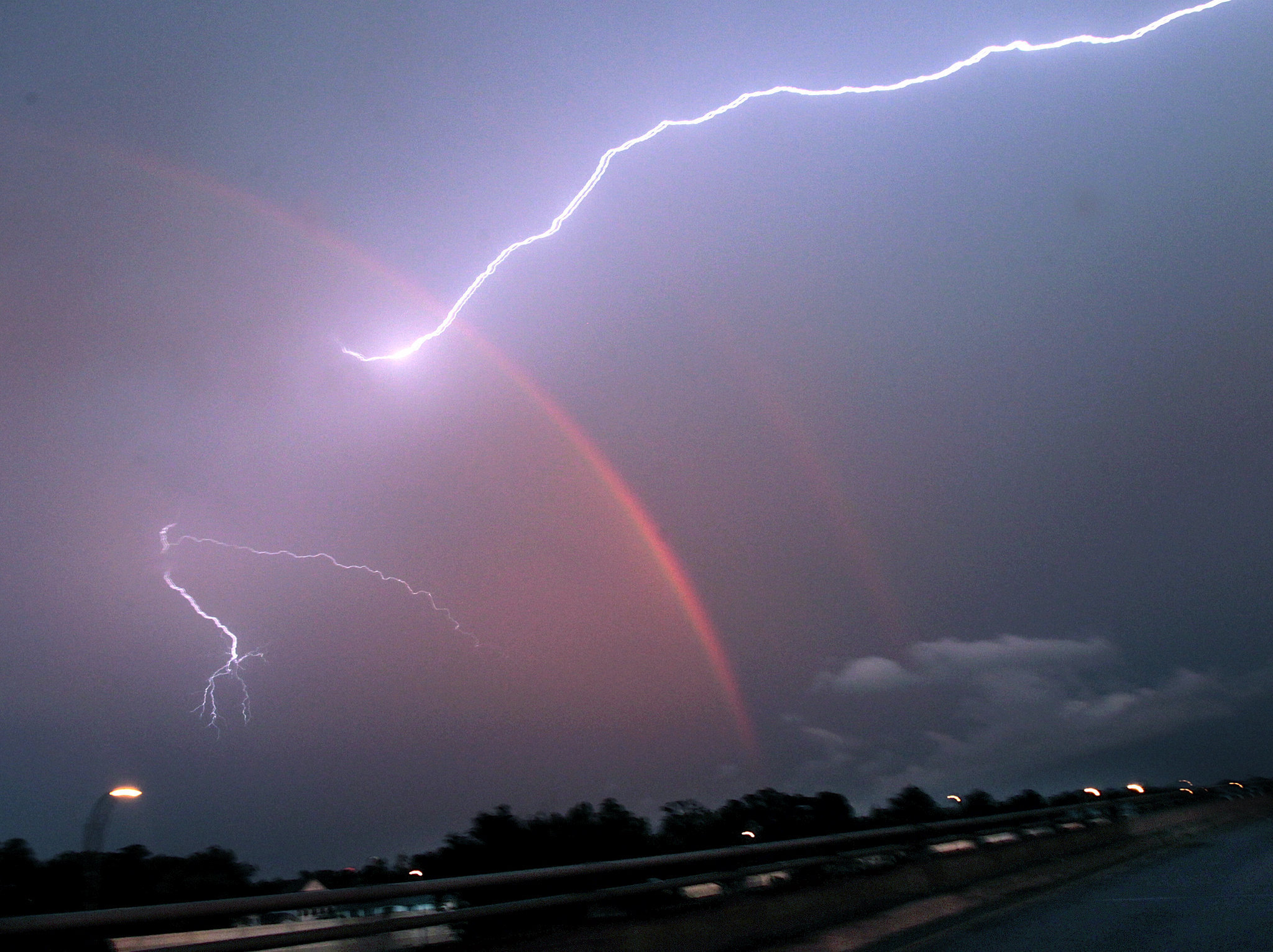 rainbow-lightning-357d957b7f03c273